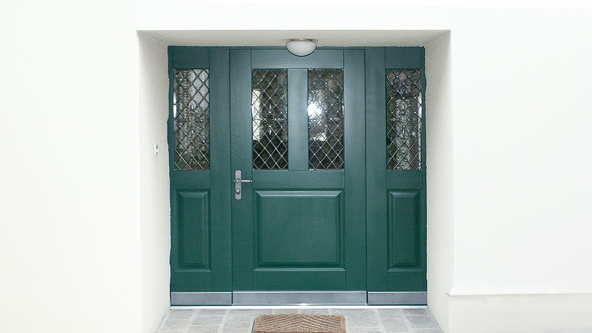 Eingangstüre im Landhausstil