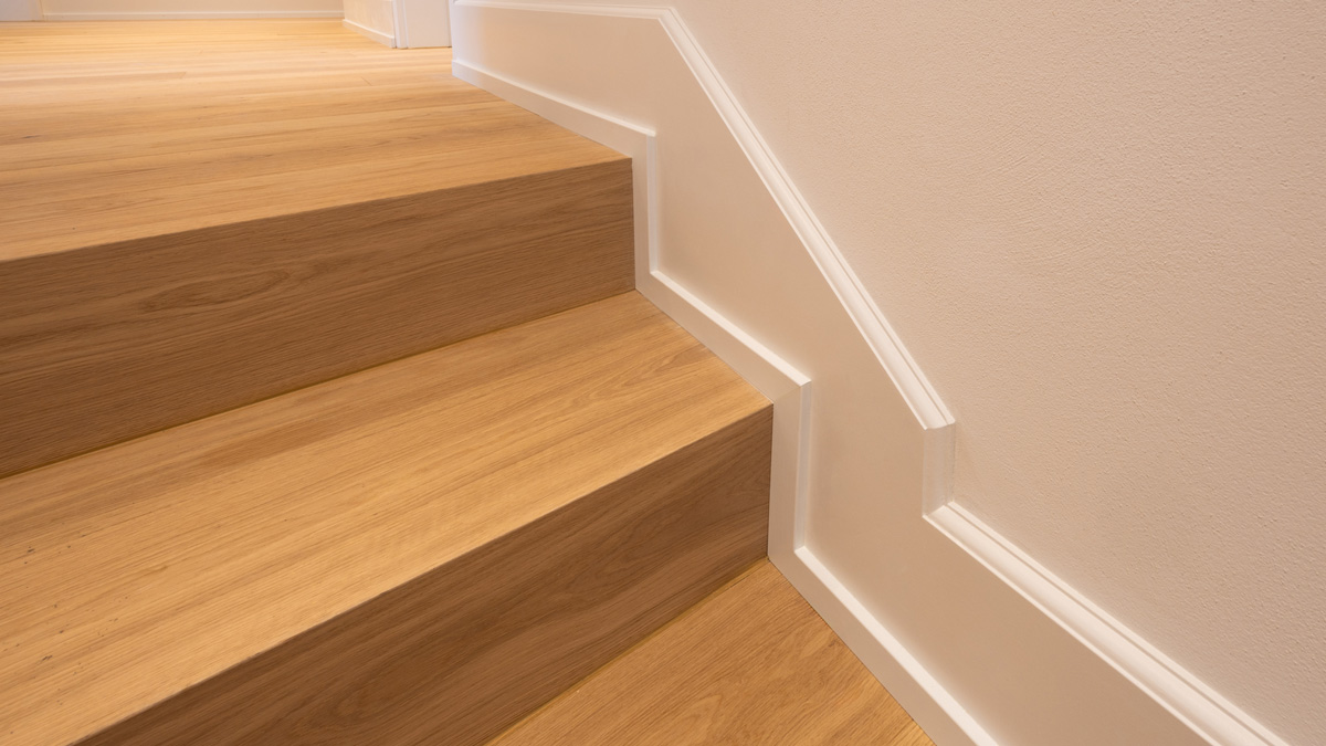 Treppenverkleidung im Landhausstil