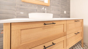 Waschtischmöbel im Landhausstil