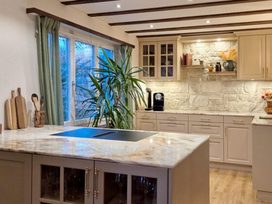 Umbau Büroraum zu Landhausküche nach Mass