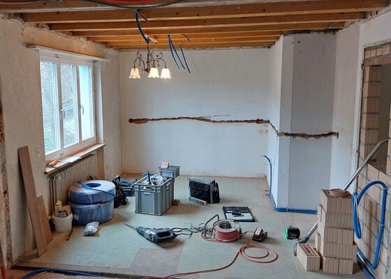 Vorbereitung Raum für Installation Landhausküche